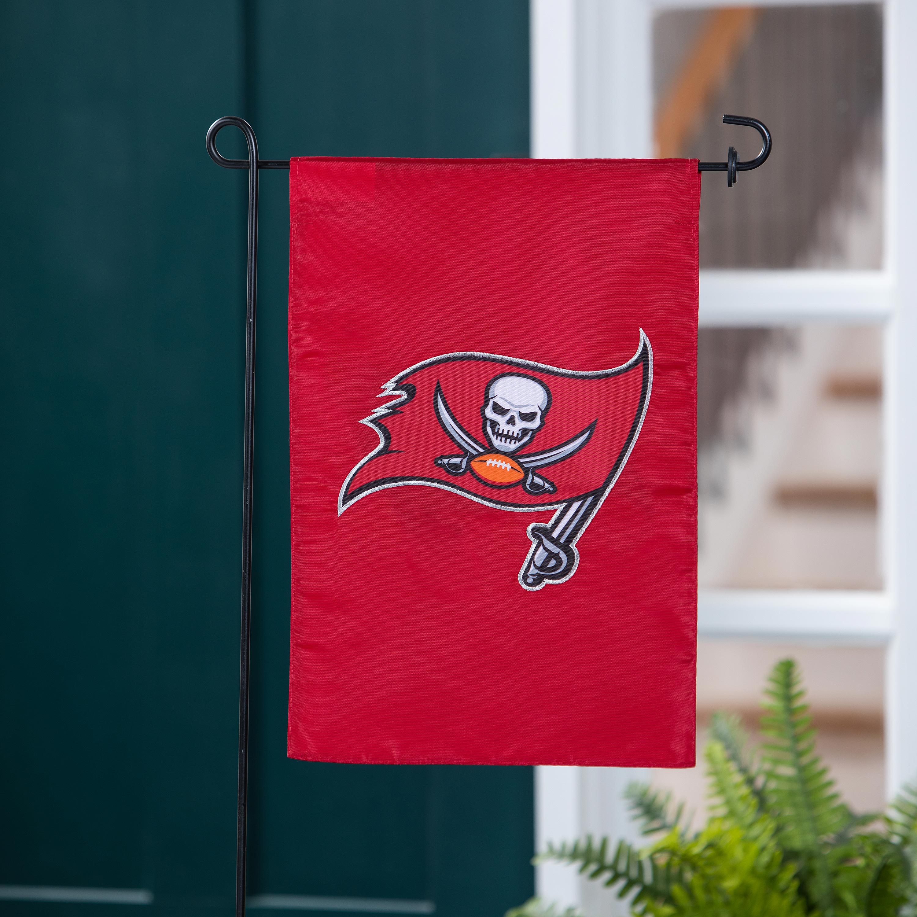 Tampa Bay Buccaneers Applique Garden Flag