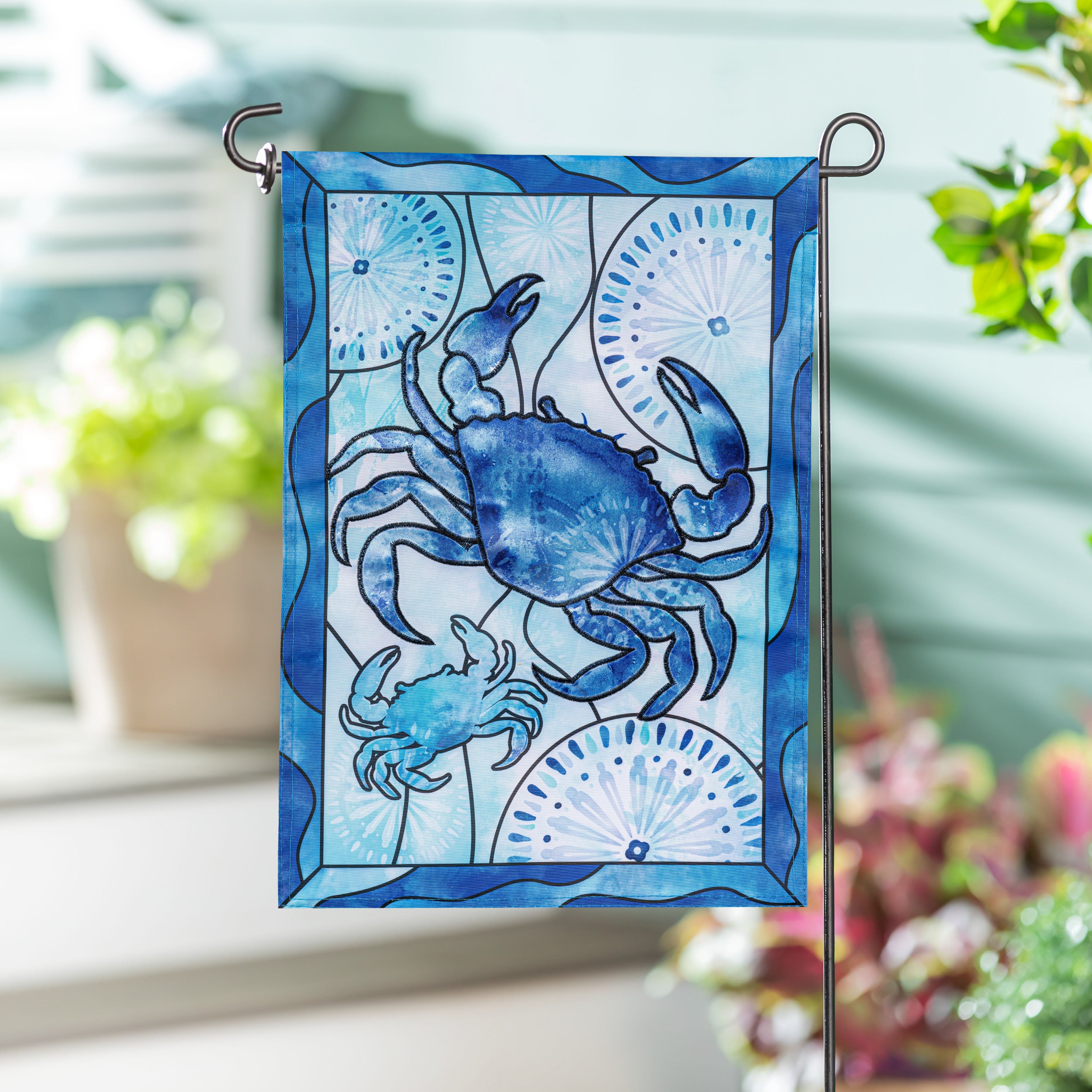 Seaside Retreat Framed Crab Applique Garden Flag