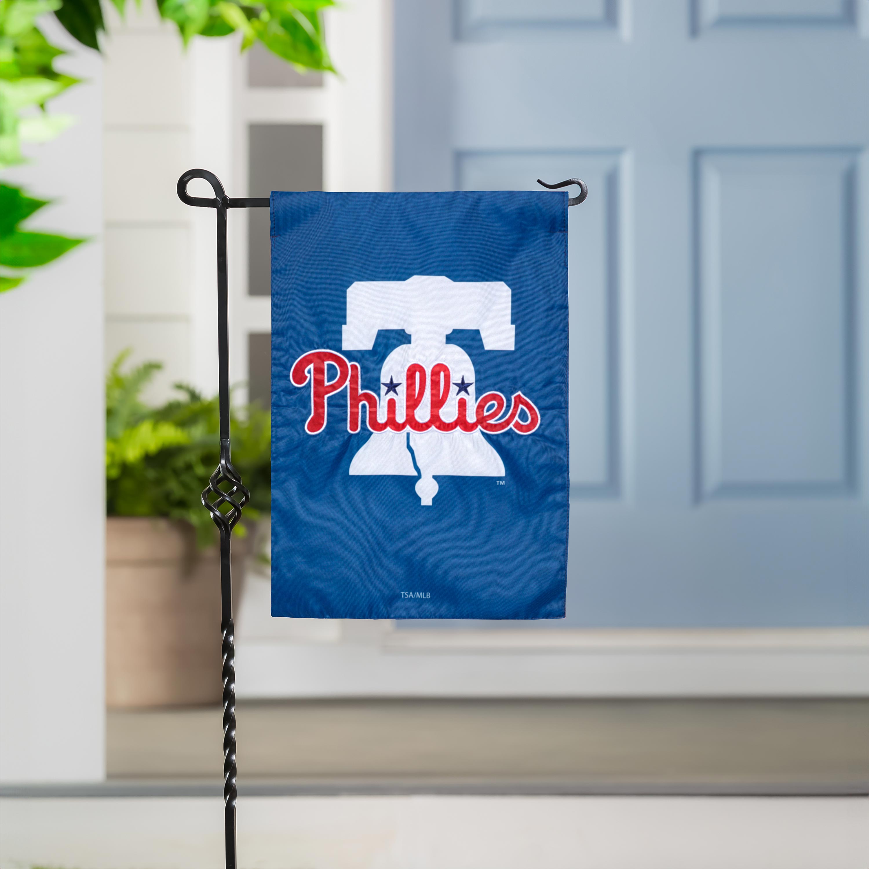 Philadelphia Phillies Appliqué Garden Flag