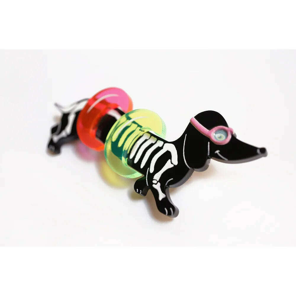 Dachshund Brooch with Floats by Laliblue