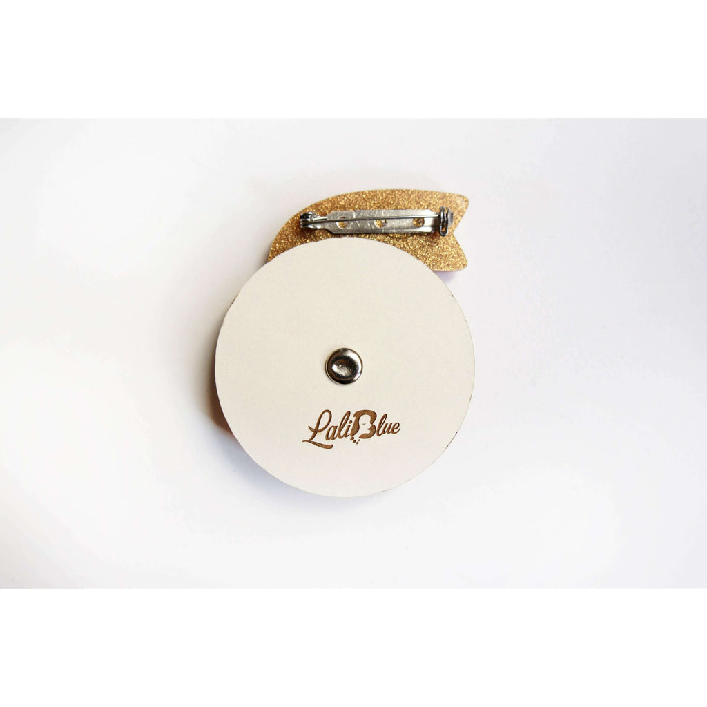 Love Game Brooch by Laliblue