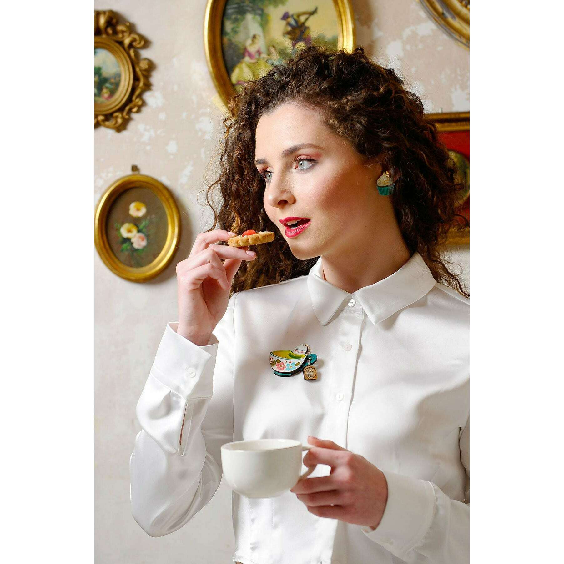 Relax Tea Brooch by Laliblue