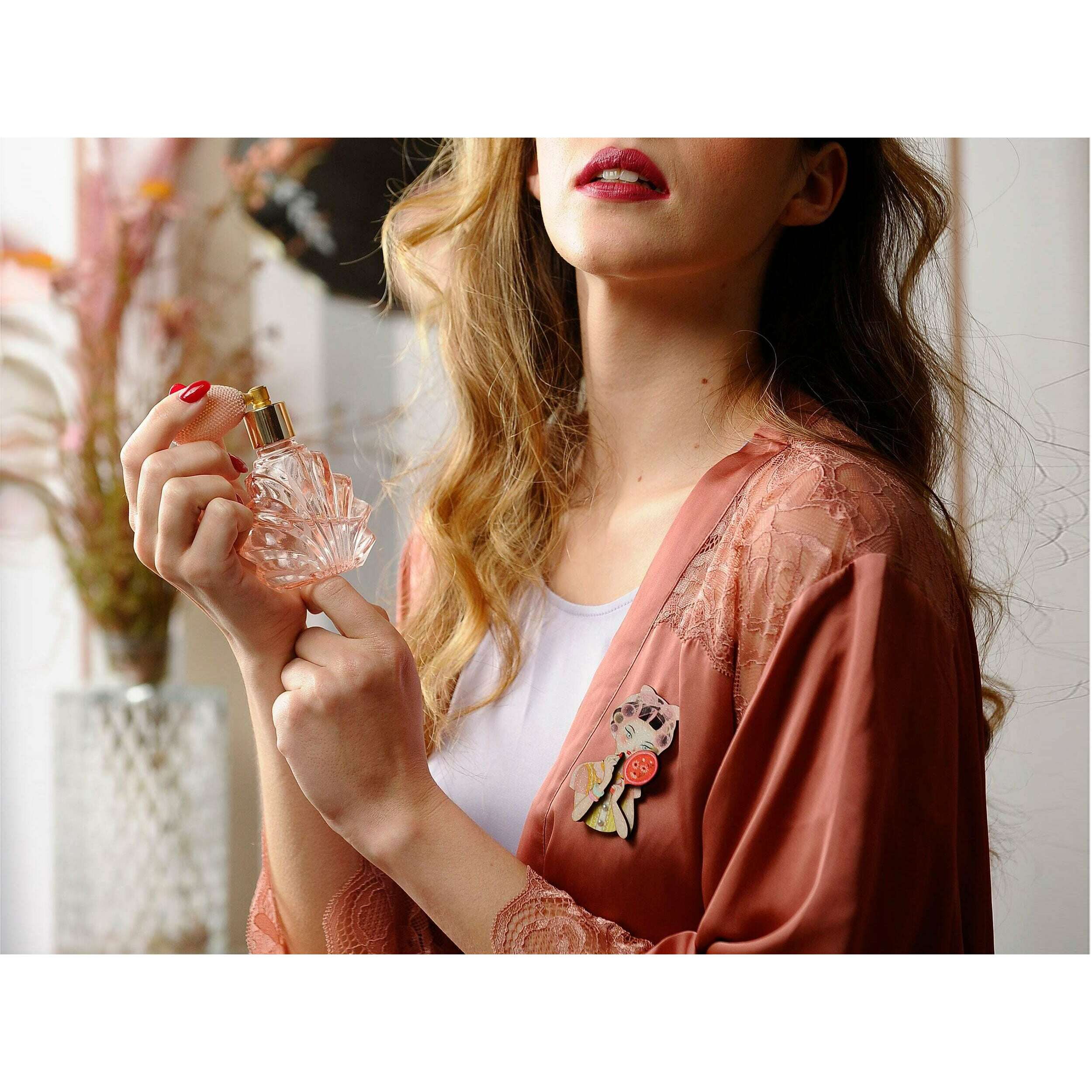 Vanity Lady Brooch by Laliblue