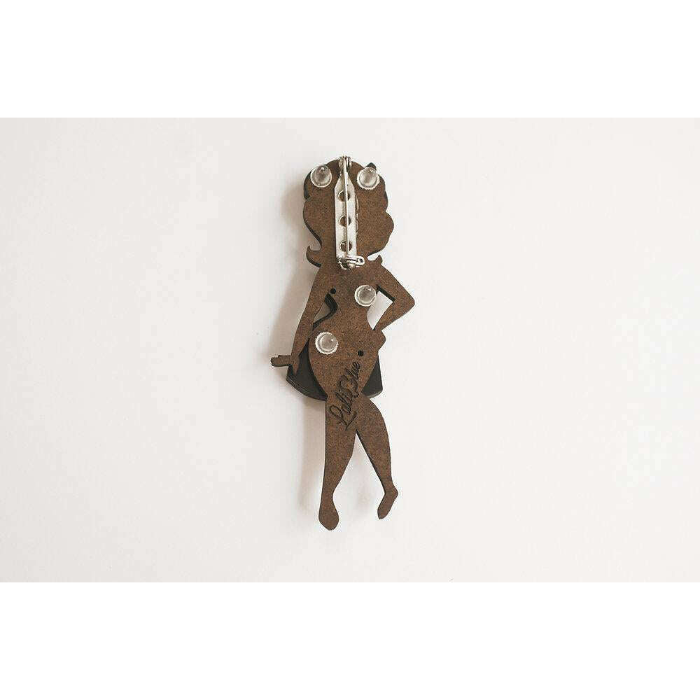 Magic Outfit Brooches by Laliblue