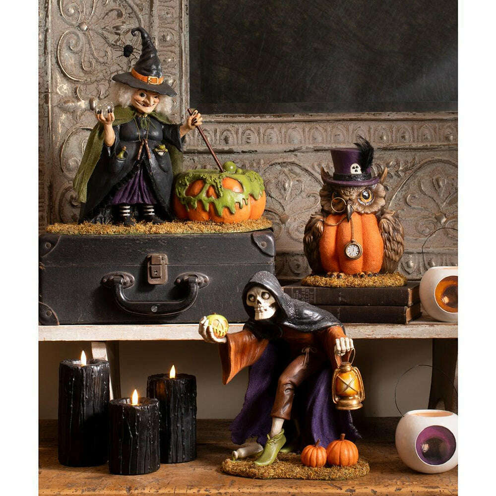 Mr. Hootsworth by Bethany Lowe Designs