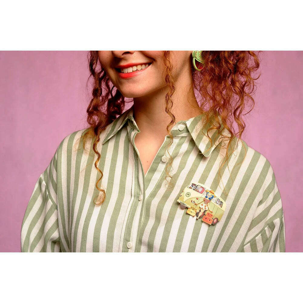 Vintage Van Brooch by Laliblue